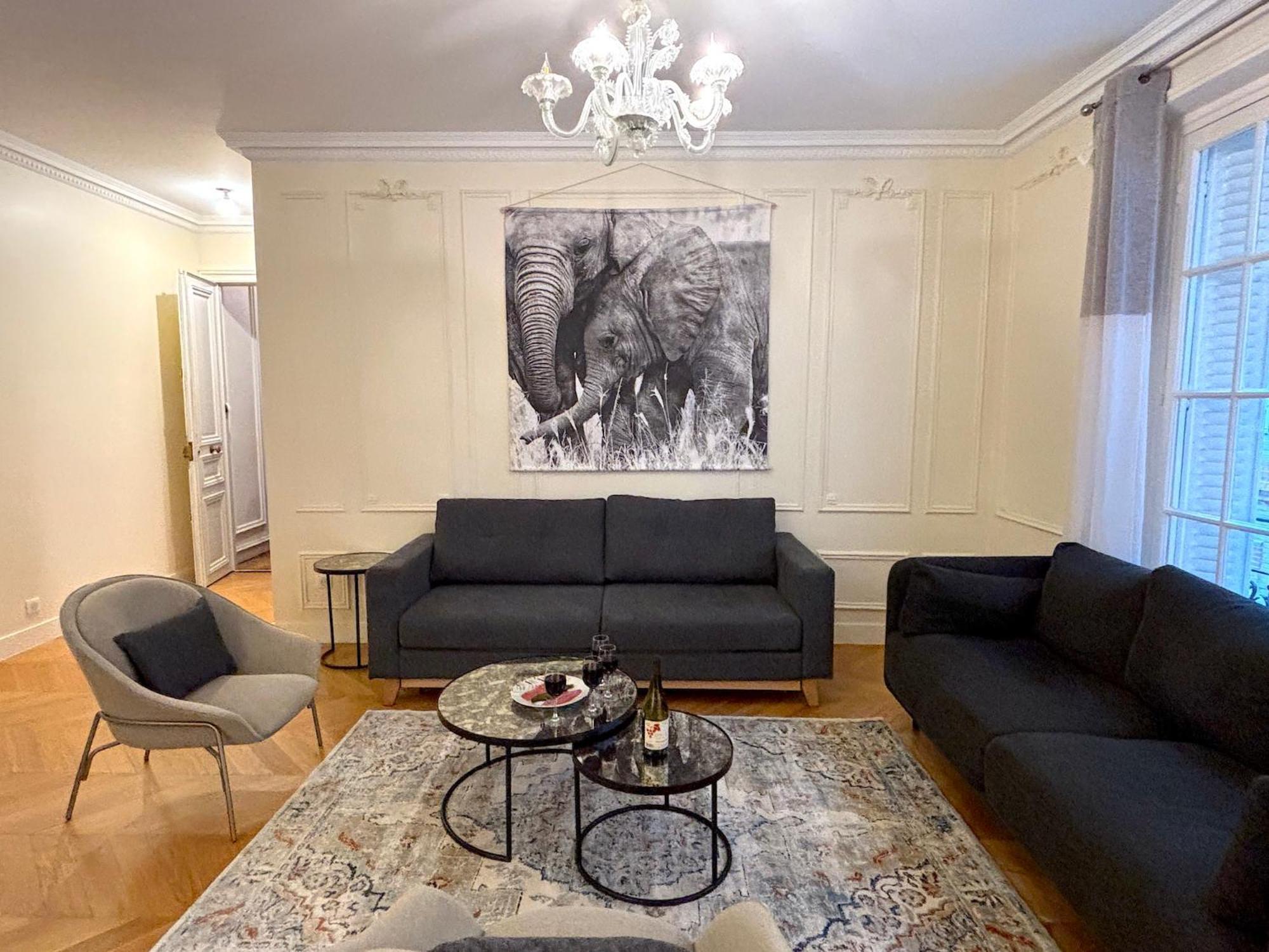 Eugene Apartment Paris